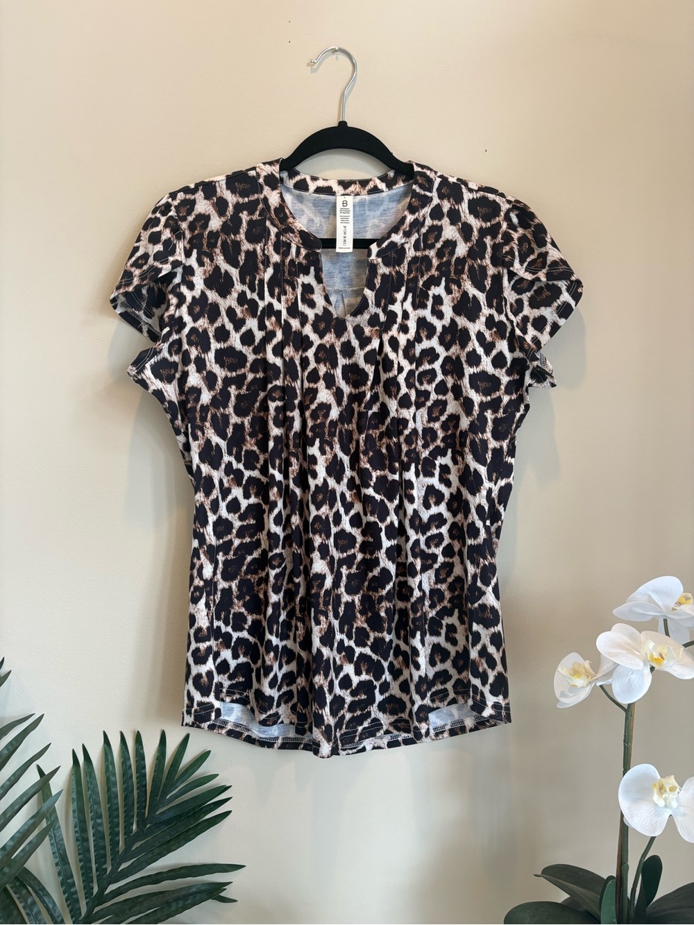Leopard Print Notch-Neck Short Sleeve Top - Brown